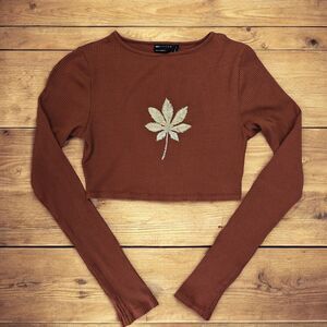 Hand Embroidered Neutral Chestnut Leaf Ribbed Long Sleeve Crop Top ASOS Size 6